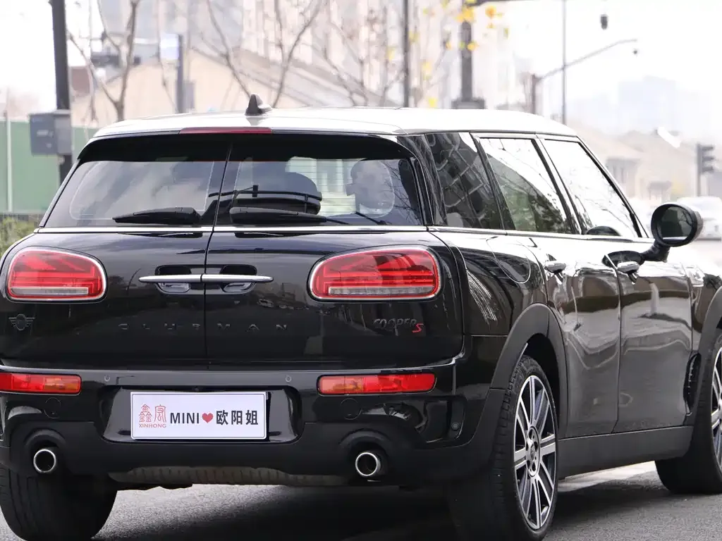 MINI Clubman — фото 2