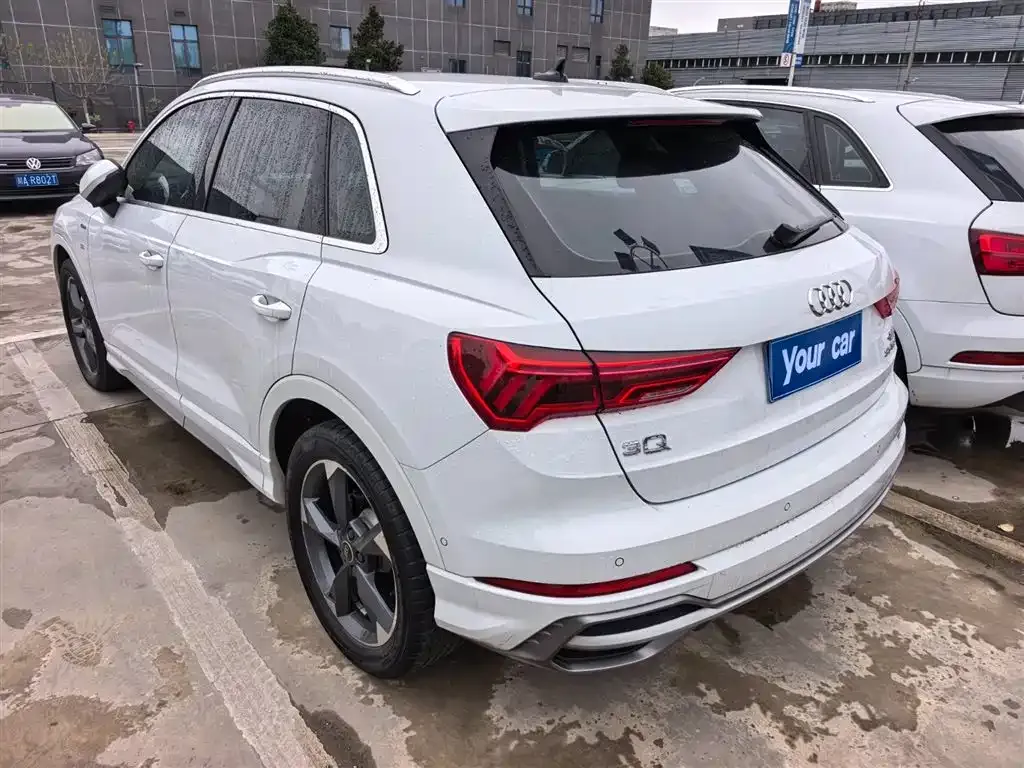 Audi Q3 — фото 10
