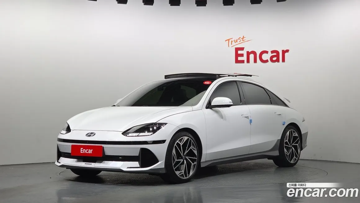Hyundai Ioniq6 — фото 1