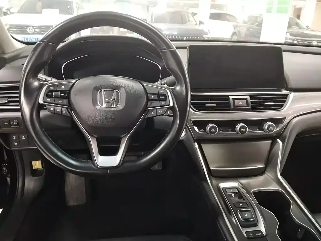 Honda Accord — фото 7