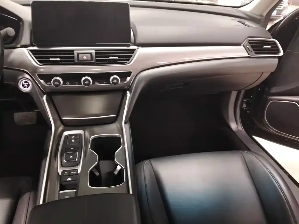 Honda Accord — фото 5