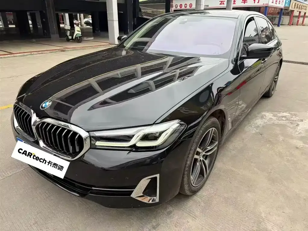 BMW 5 Series — фото 1
