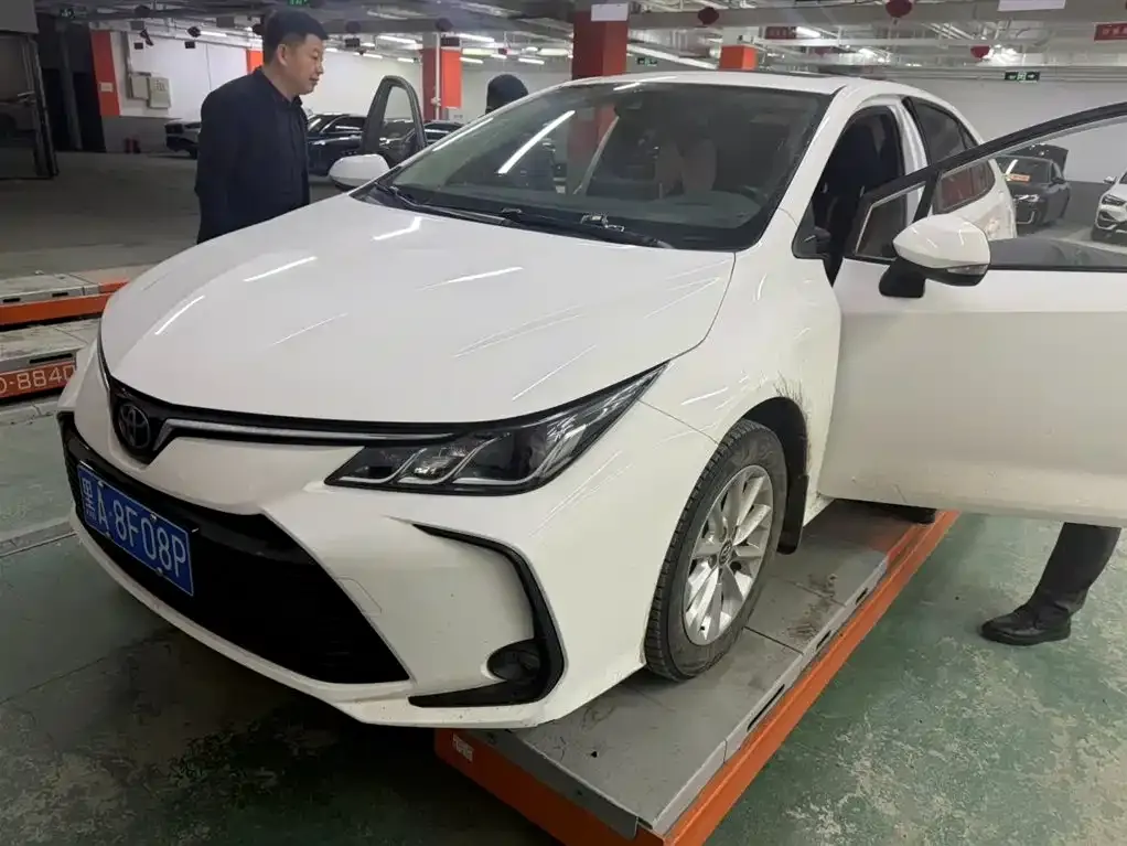 Toyota Corolla 2021 из CN, фото 1