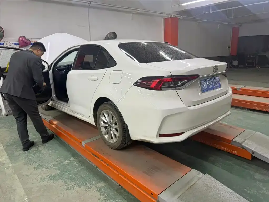 Toyota Corolla 2021 из CN, фото 5
