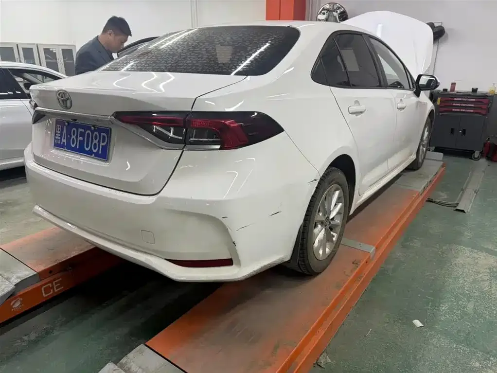 Toyota Corolla 2021 из CN, фото 7