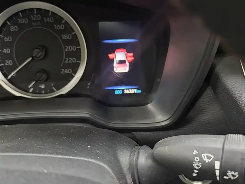 Toyota Corolla 2021 из CN, фото 3