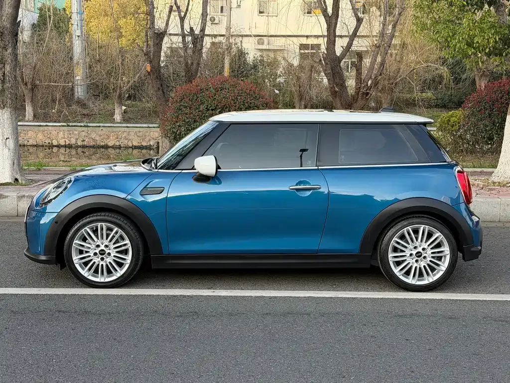 MINI Cooper (3-door) 2021 из CN, фото 2