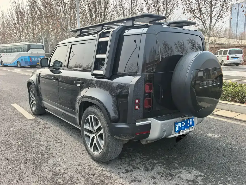 Land Rover Defender — фото 5