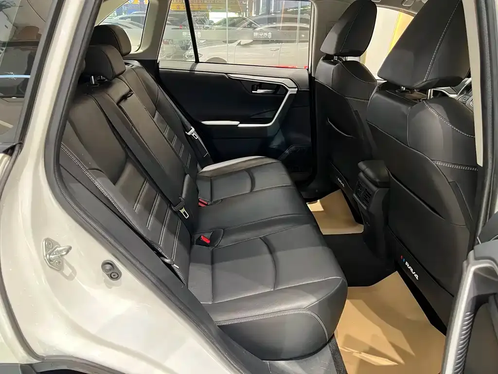 Toyota RAV4 2021 из CN, фото 10