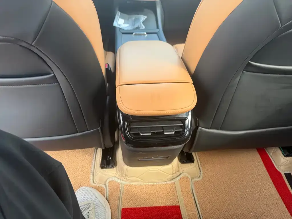 Geely Galaxy L7 — фото 3