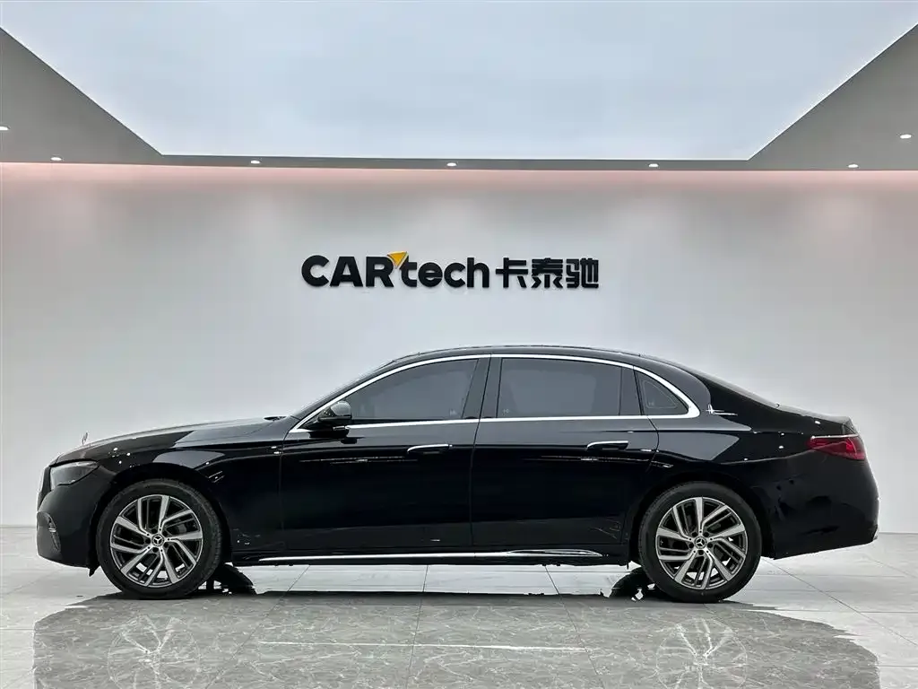 Mercedes-Benz E-Class 2024 из CN, фото 3