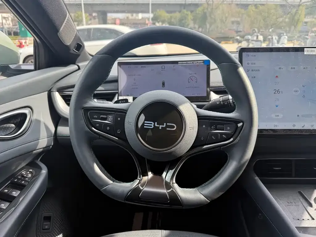 BYD Seal 06GT — фото 8