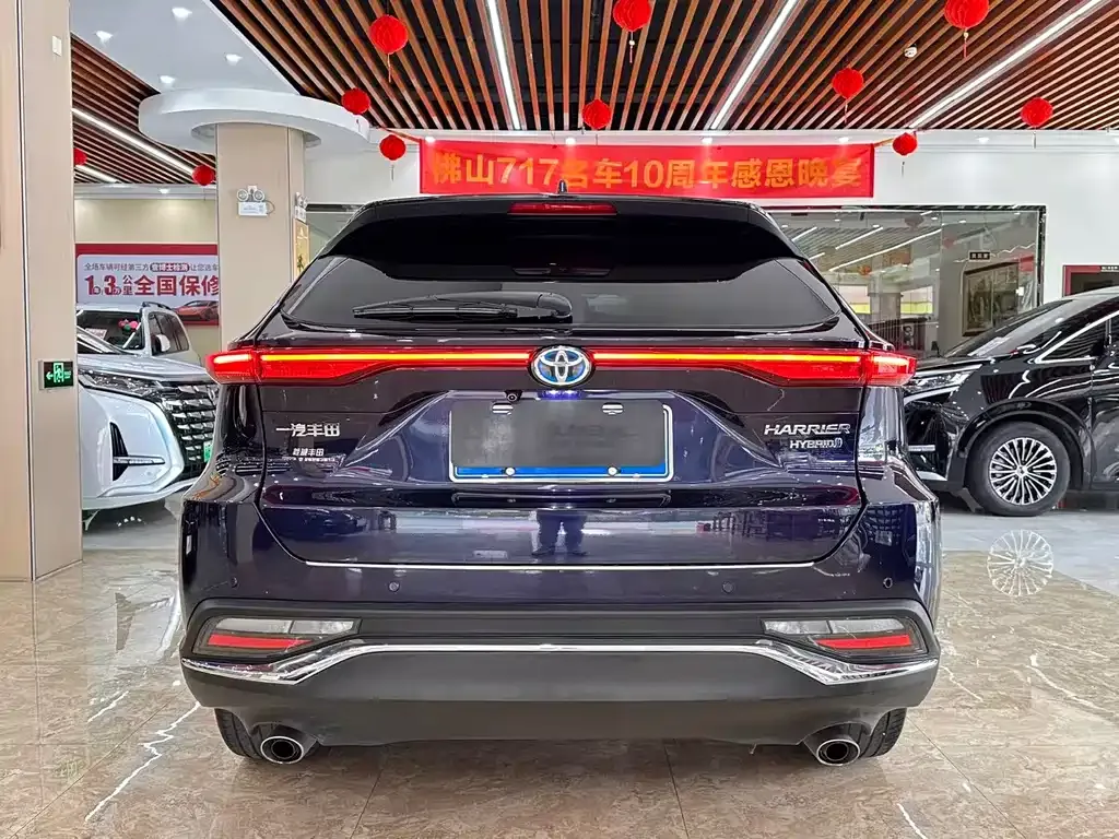 Toyota Harrier — фото 7