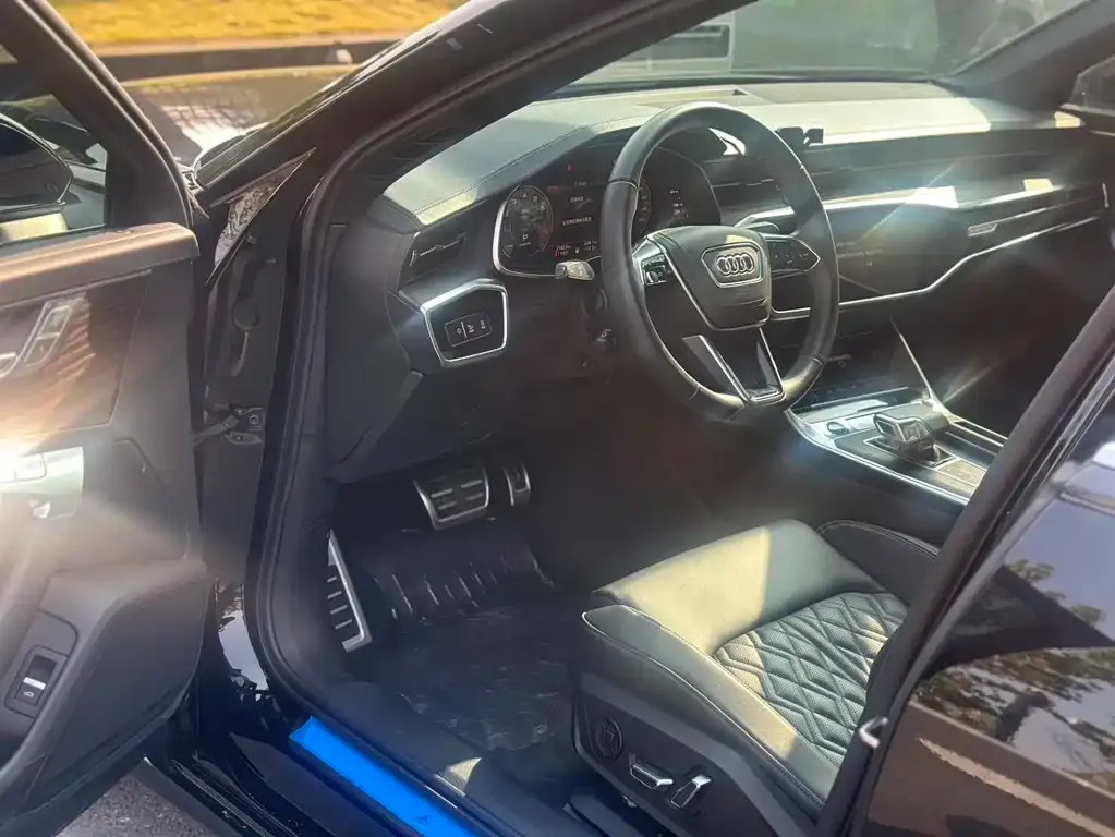 Audi A6L 2024 из CN, фото 8