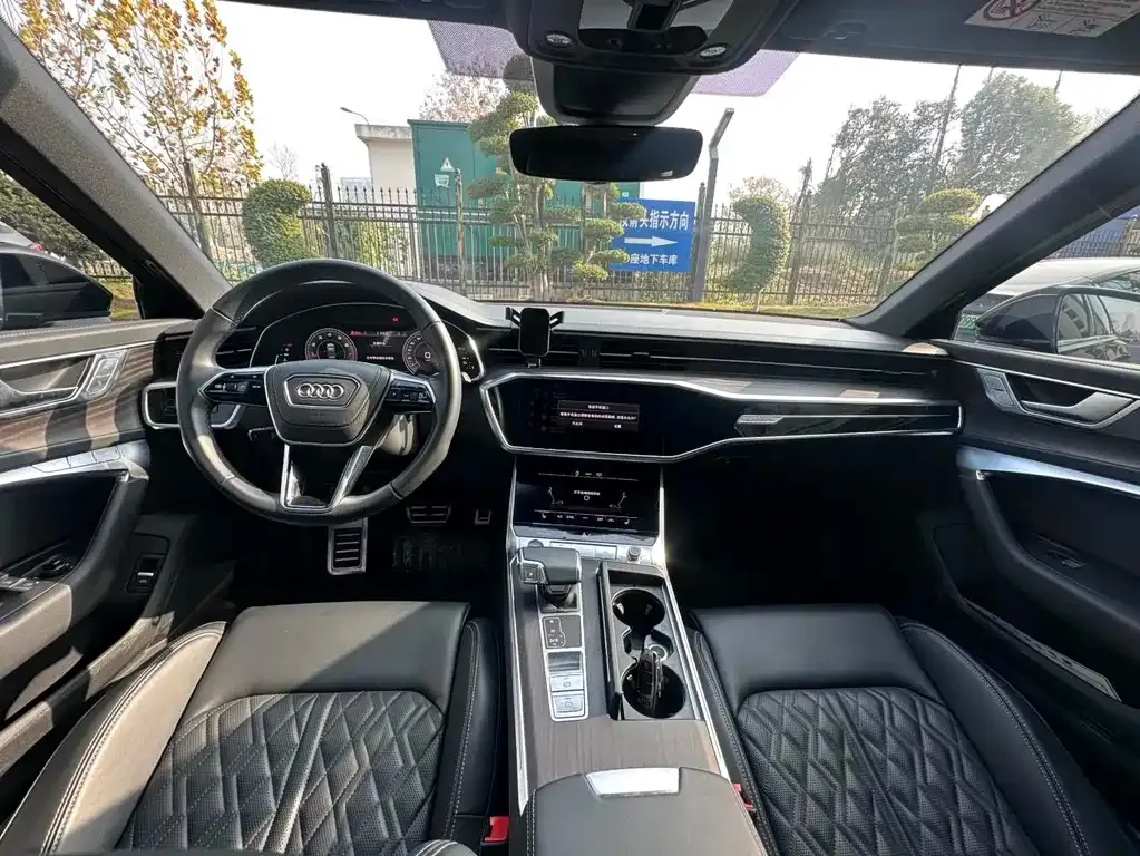 Audi A6L 2024 из CN, фото 6