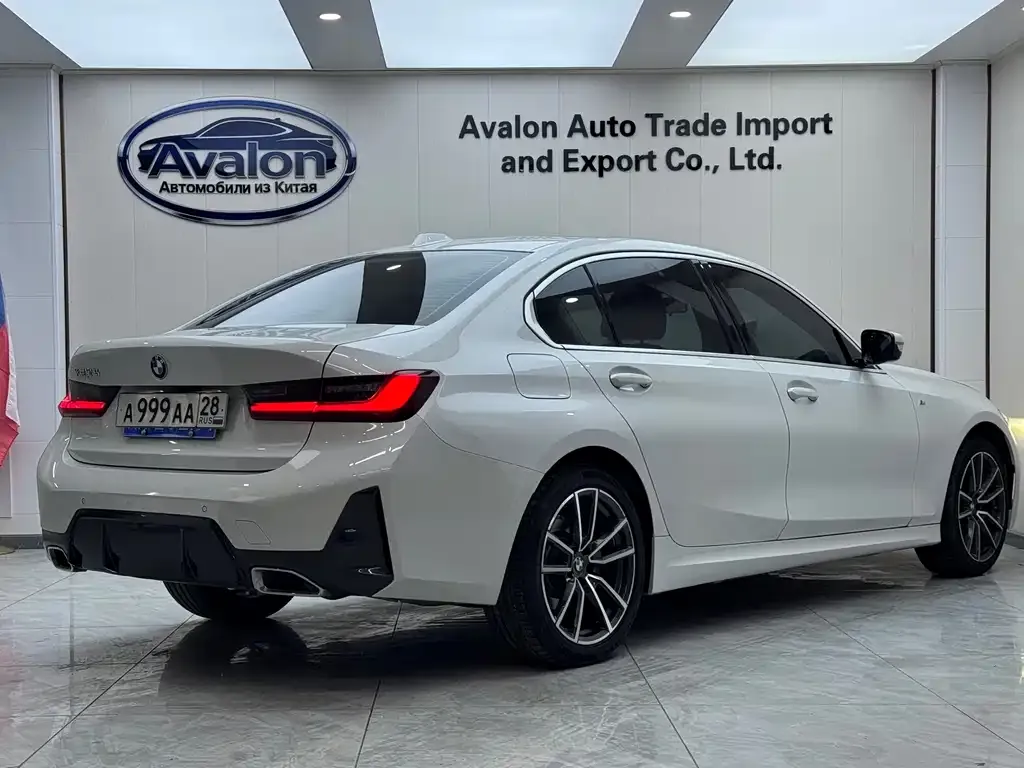 BMW 3 Series 2023 из CN, фото 3