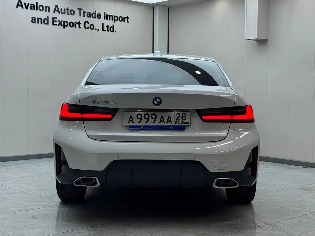 BMW 3 Series 2023 из CN, фото 9