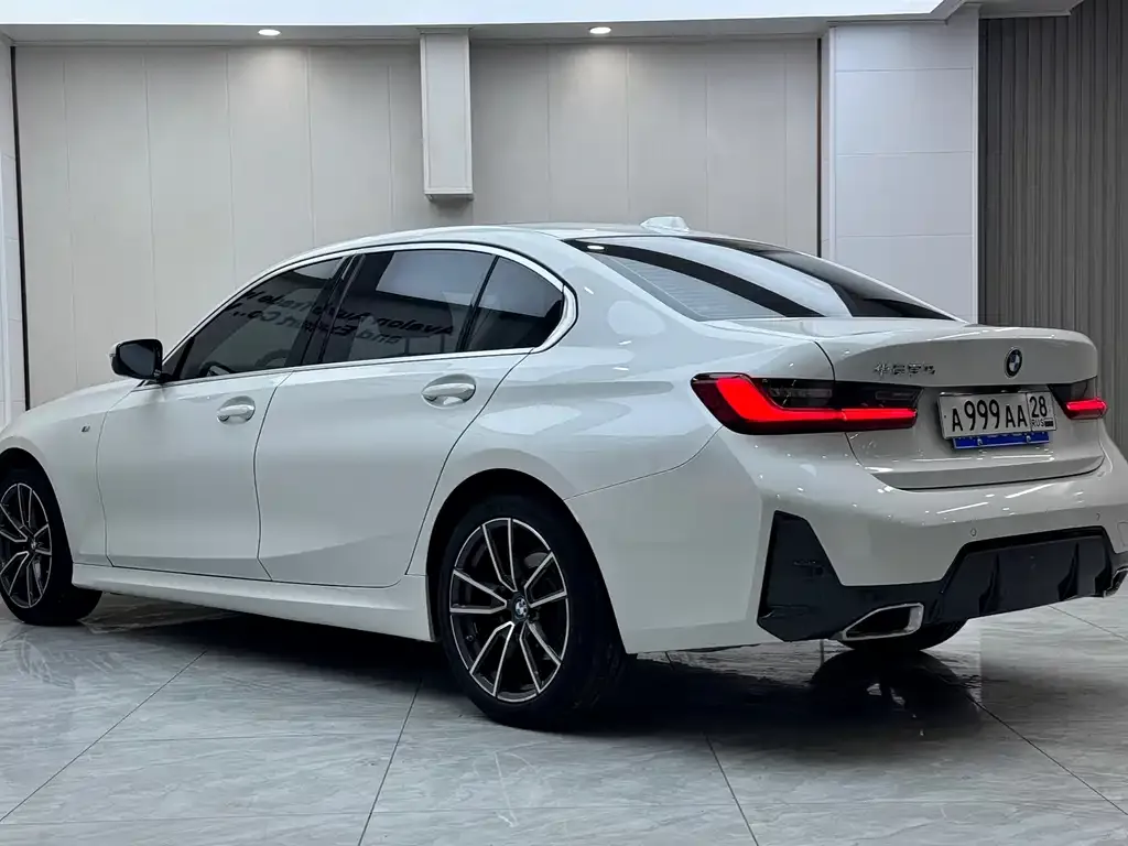 BMW 3 Series 2023 из CN, фото 7