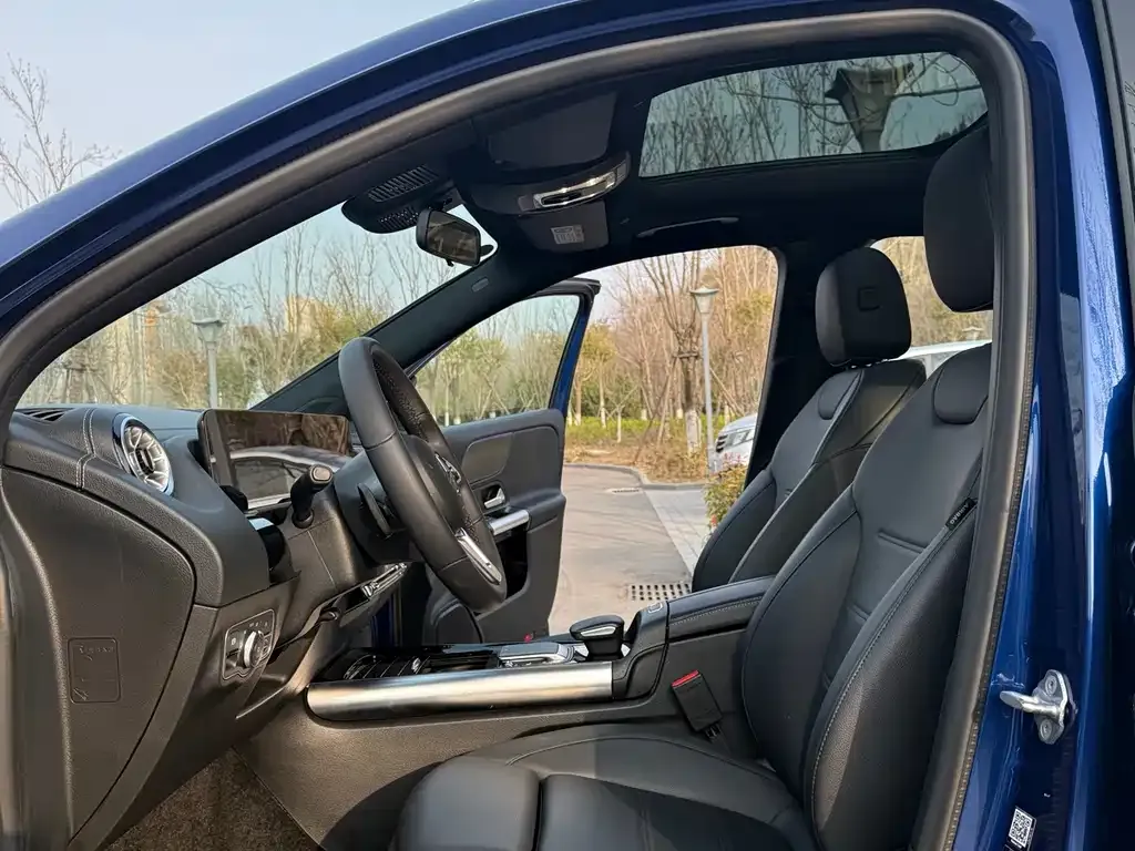 Mercedes-Benz EQA 2023 из CN, фото 2