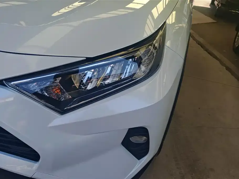 Toyota RAV4 2022 из CN, фото 6