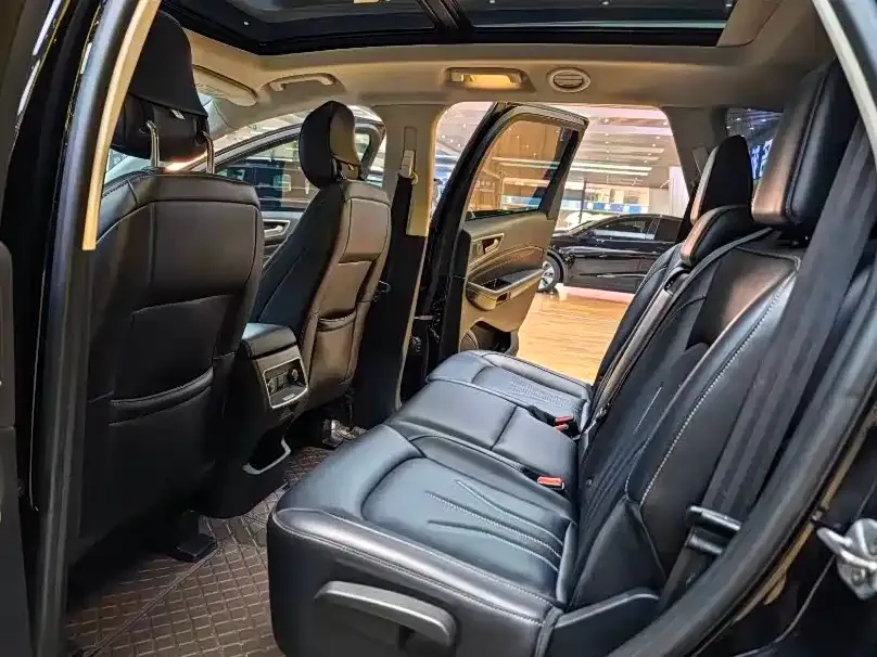 Ford Edge 2022 из CN, фото 8