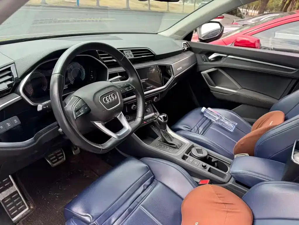 Audi Q3 2023 из CN, фото 3