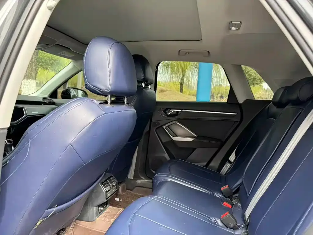 Audi Q3 2023 из CN, фото 2