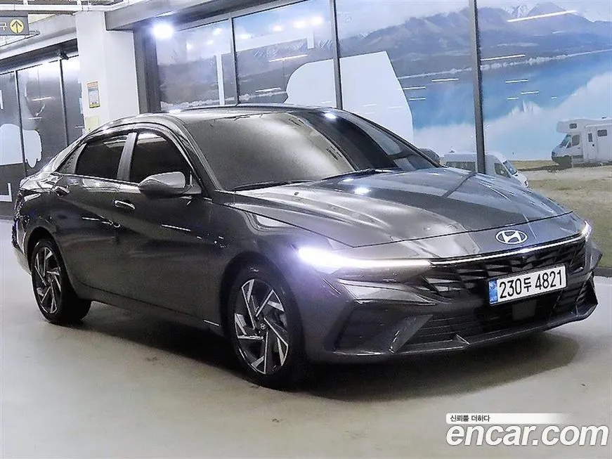 Hyundai AVANTE — фото 1