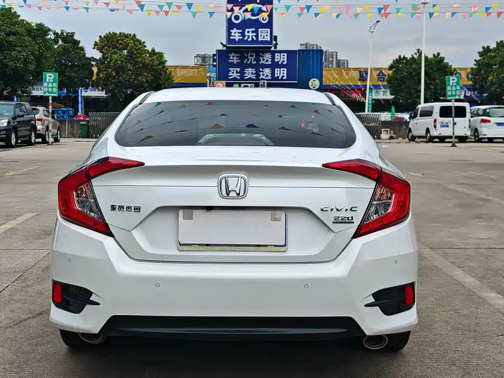 Honda Civic 2021 из CN, фото 10