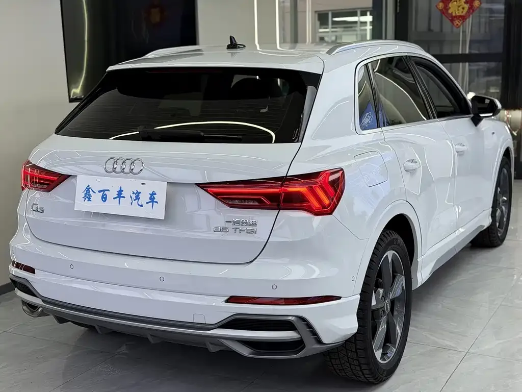 Audi Q3 — фото 9