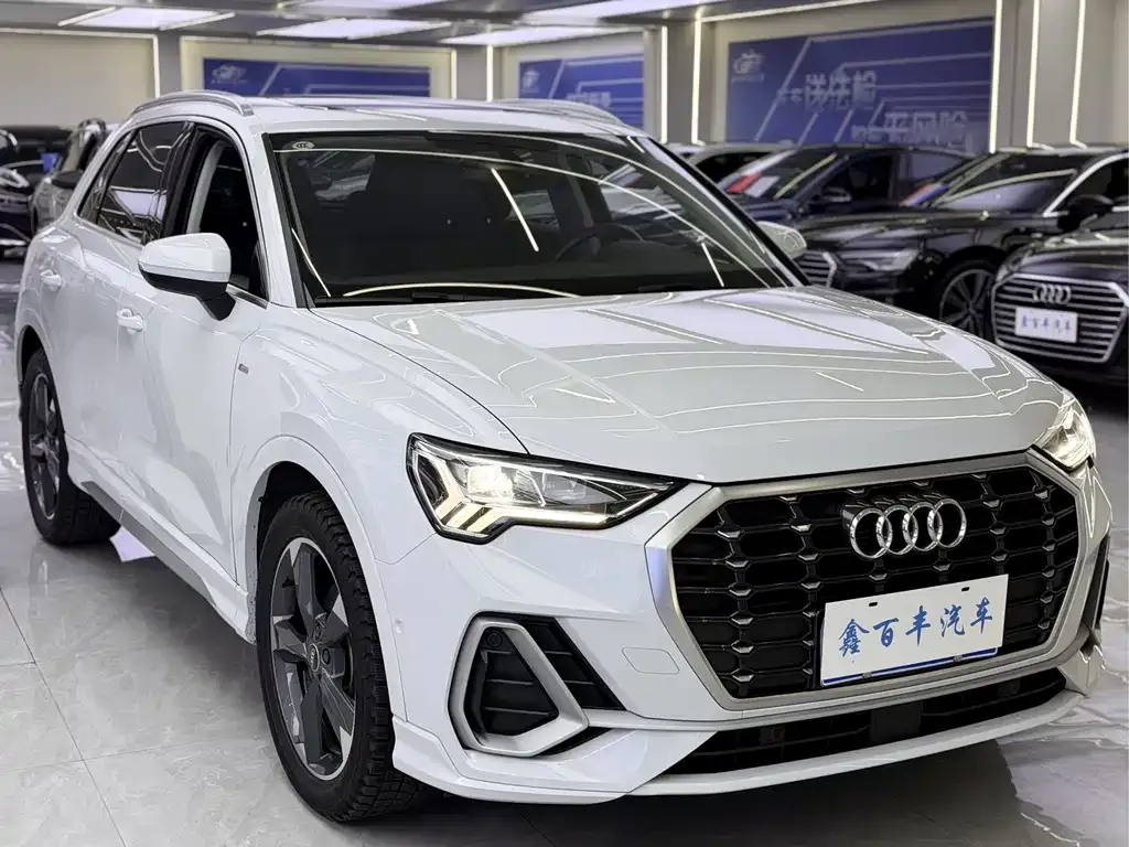Audi Q3 — фото 5