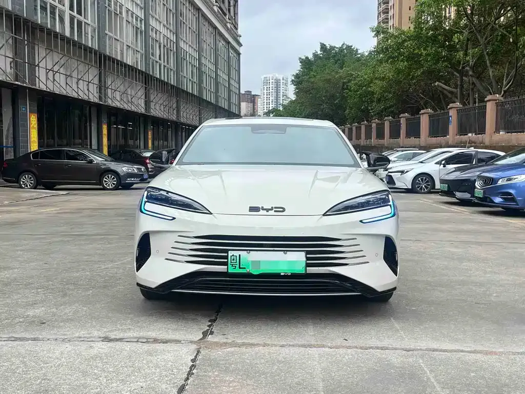 BYD Seal 07 DM-i — фото 7