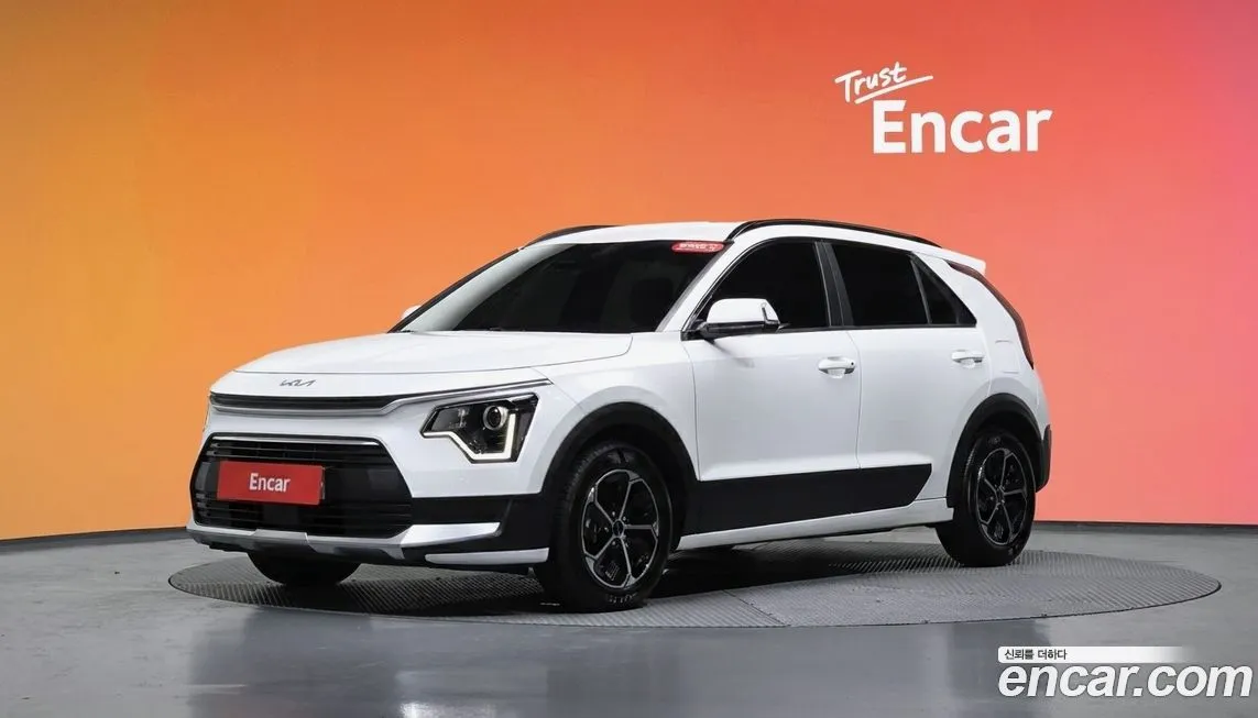 Kia Niro — фото 1