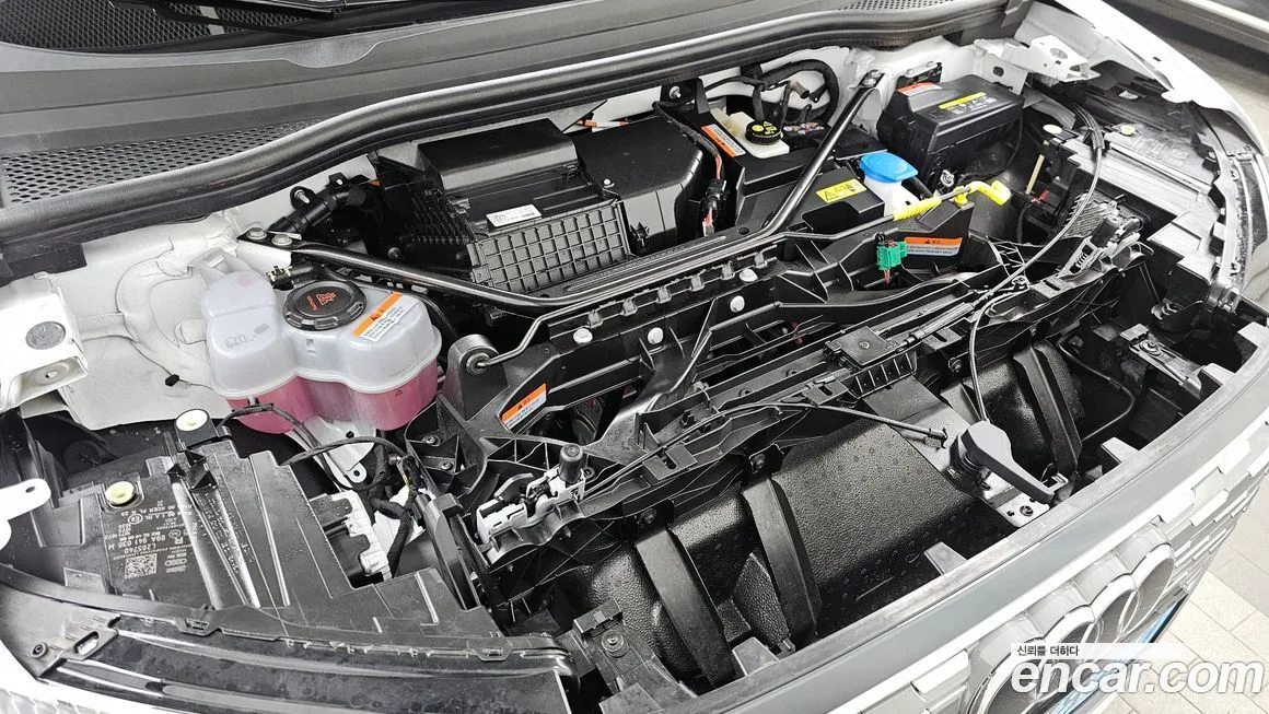 Audi Q4 e-tron 2025 из KR, фото 6