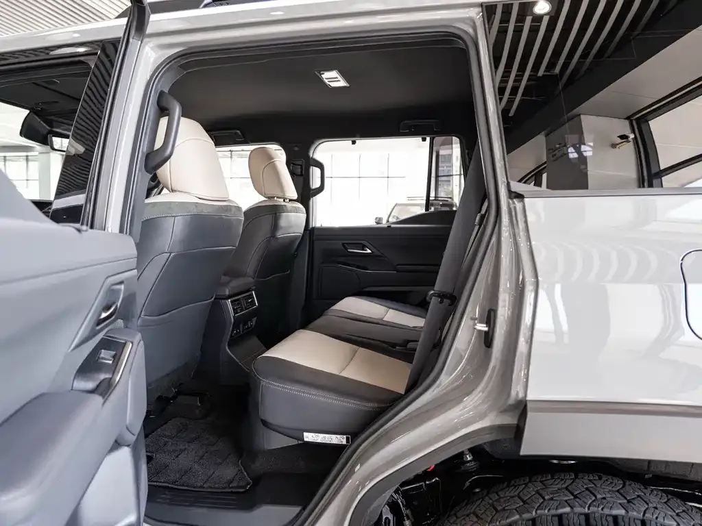 Lexus GX 2024 из CN, фото 10