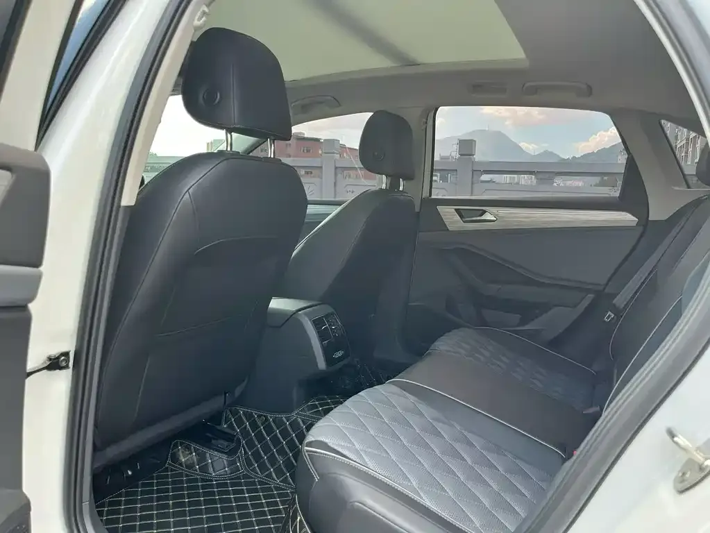 Volkswagen Sagitar 2025 из CN, фото 4
