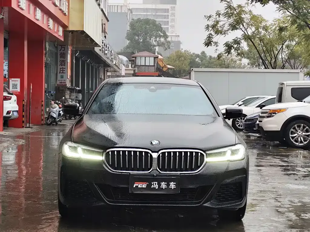 BMW 5 Series — фото 2