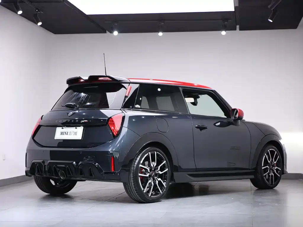 MINI JCW (John Cooper Works) — фото 2