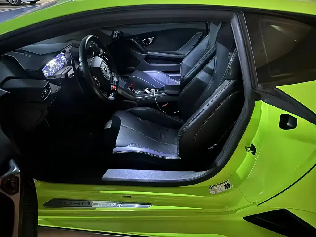 Lamborghini Huracan 2021 из CN, фото 2