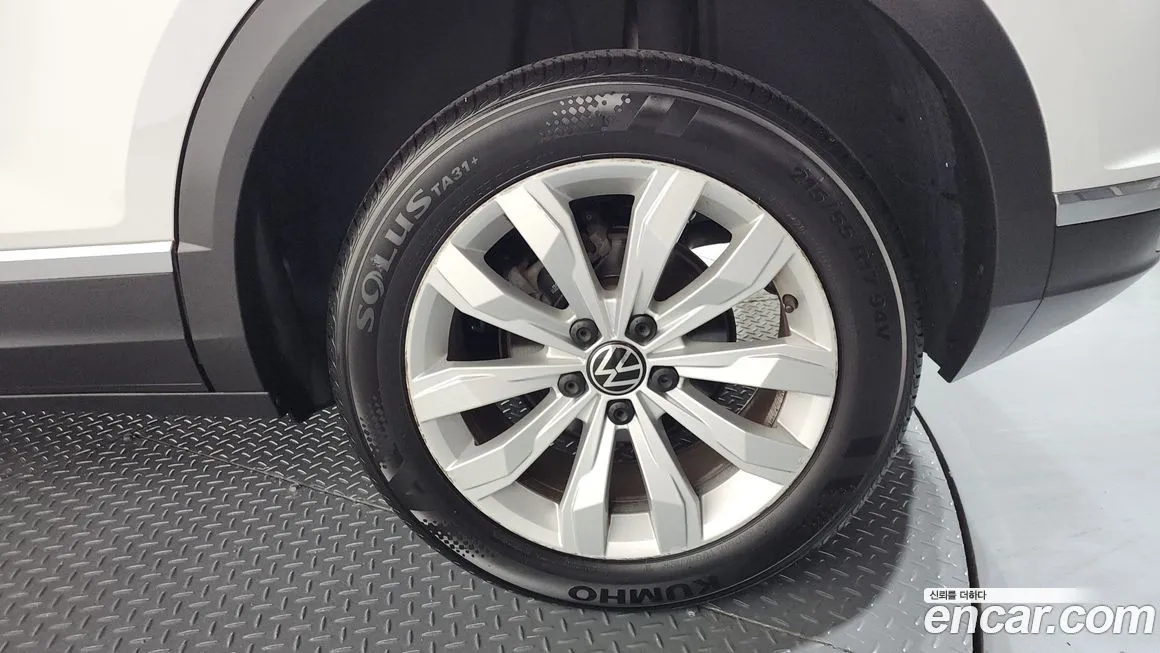 Volkswagen T-Roc 2021 из KR, фото 10