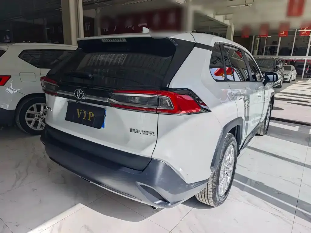 Toyota Wildlander 2023 из CN, фото 4