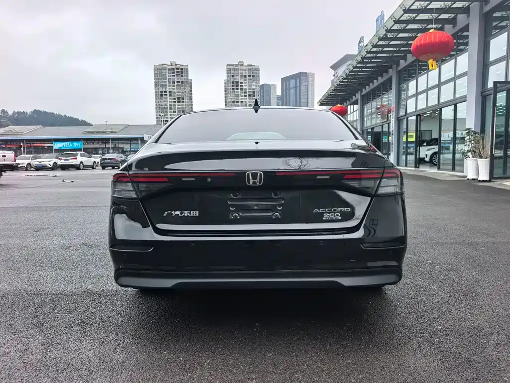 Honda Accord — фото 6