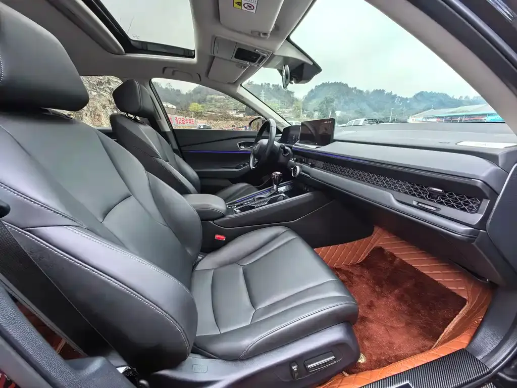 Honda Accord — фото 10