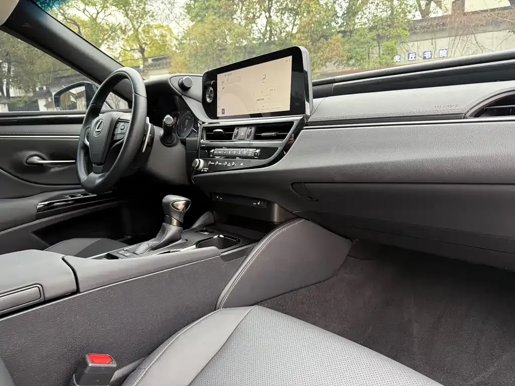 Lexus ES 2022 из CN, фото 10