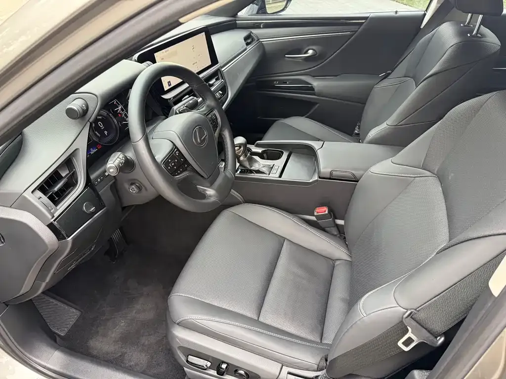 Lexus ES 2022 из CN, фото 4