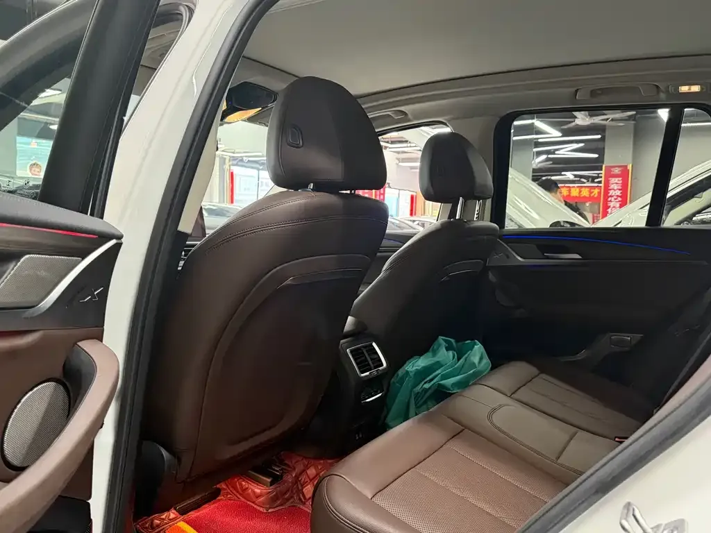 BMW X3 2023 из CN, фото 2