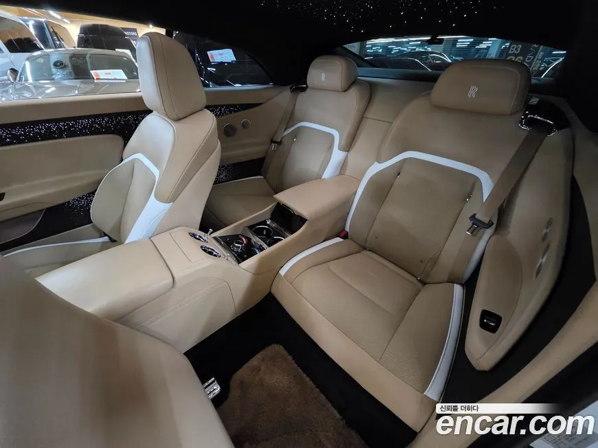 Rolls-Royce Spectre 2024 из KR, фото 9