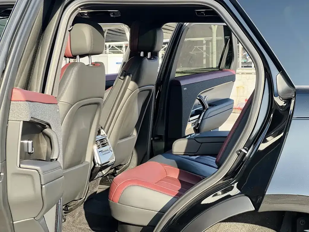 Land Rover Sport 2025 из CN, фото 3