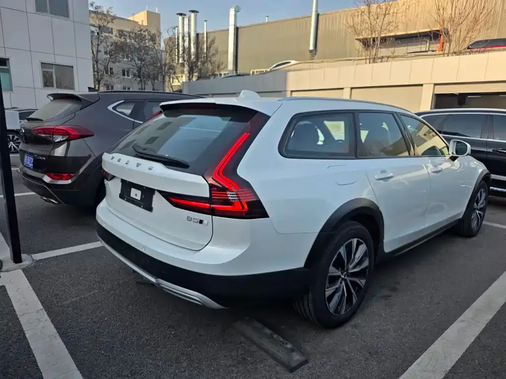Volvo V90 — фото 2