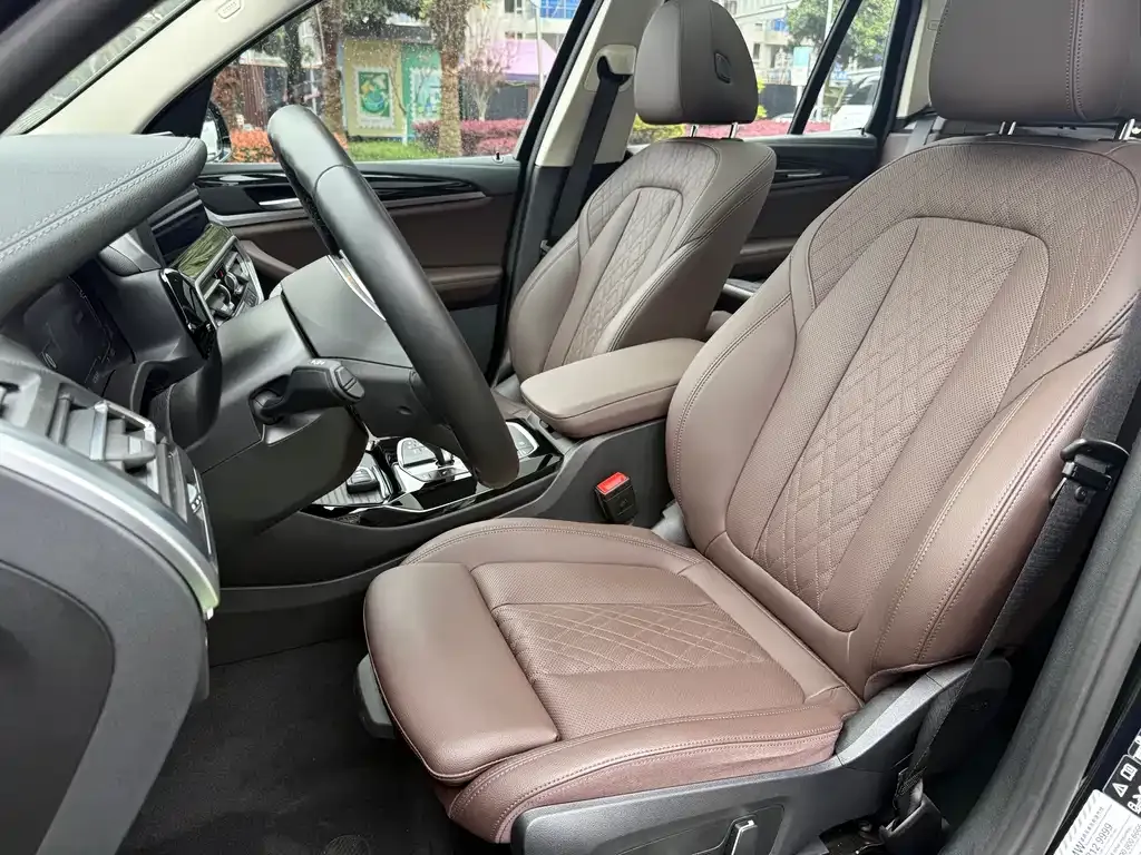 BMW X3 2024 из CN, фото 8